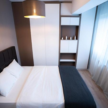 Rcity Apartament 14 Bukares Bagian luar foto