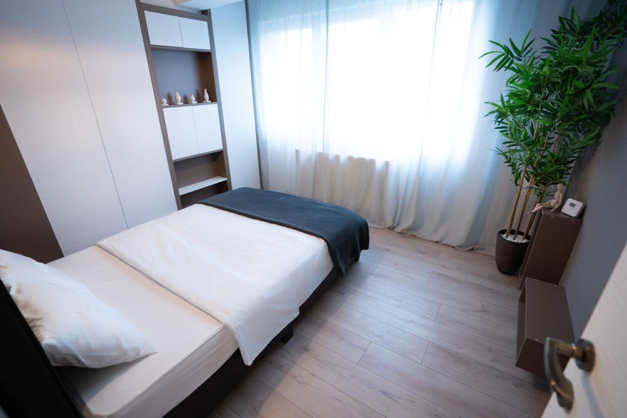 Rcity Apartament 14 Bukares Bagian luar foto